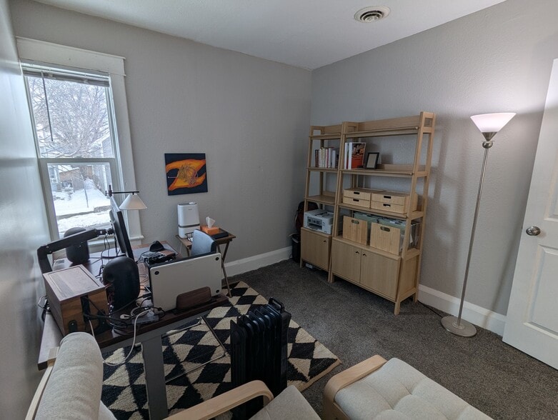 Building Photo - 732 Case Ave