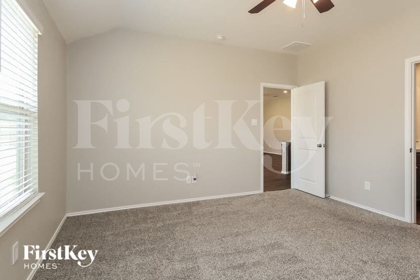 Building Photo - 14703 Night Violet Ct