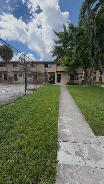 Building Photo - 30 SW 108th Ave