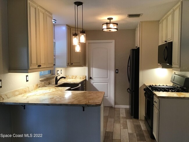 Building Photo - 2859 Kingston Ln