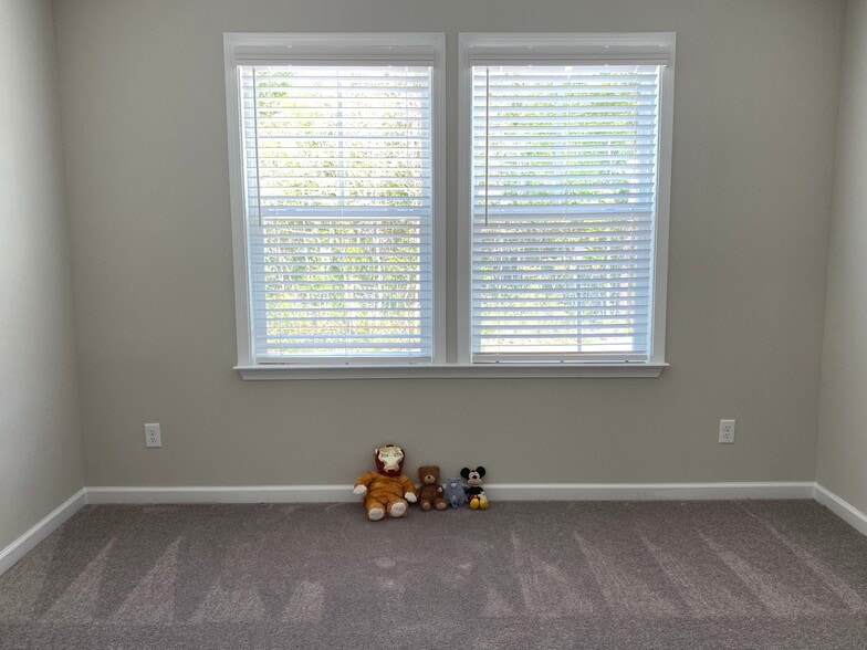 Building Photo - 219 Sonoma Dr