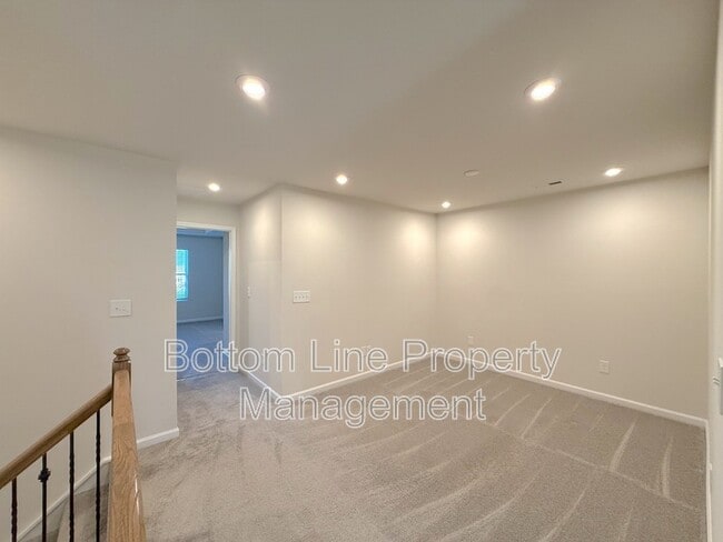 Building Photo - 1233 Bigelow St