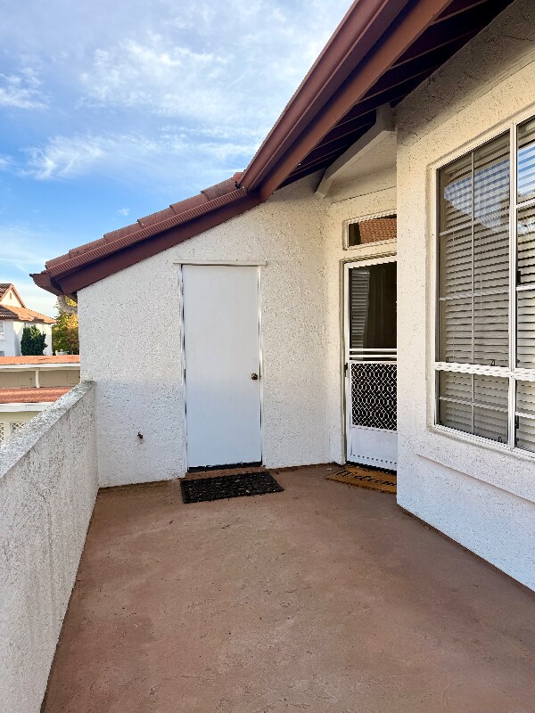 Building Photo - 11595 Caminito La Bar