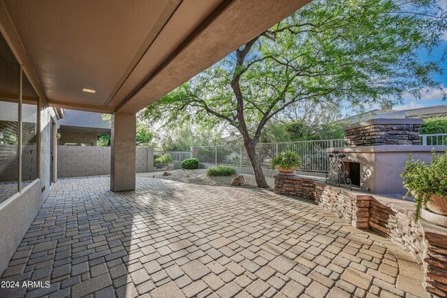 Building Photo - 6572 Shooting Star Way