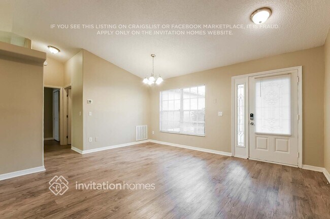 Building Photo - 2903 Roxbury Ct