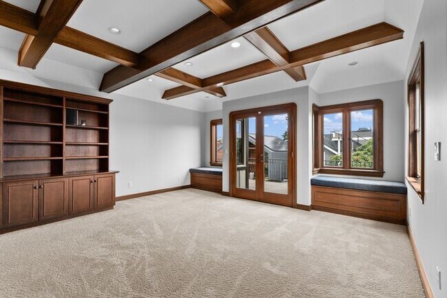 Building Photo - Stunning Air Conditioned 1931 Tudor in Coveted Admiral w/ Views