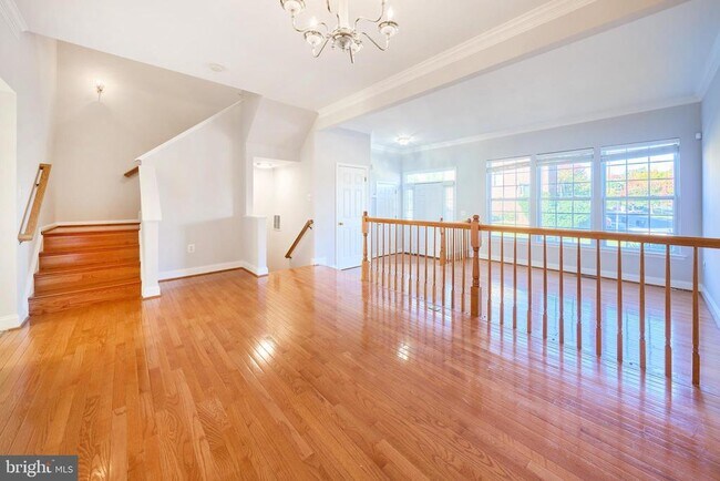 Building Photo - 685 Springhouse Square SE