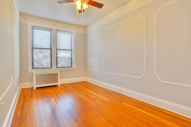 Building Photo - 202 Park Ave