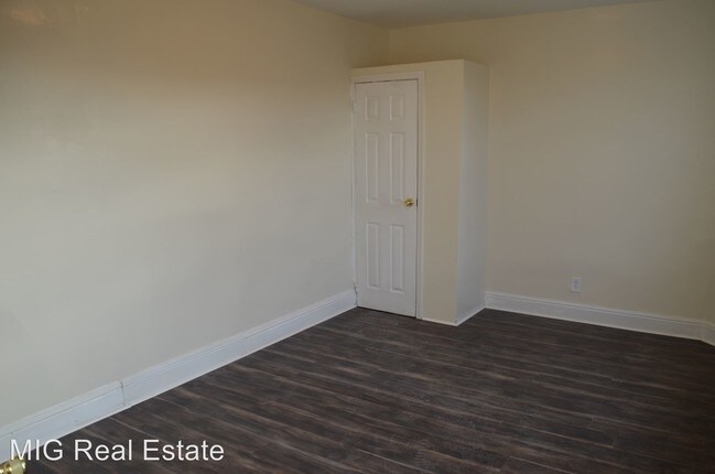 Building Photo - 286 Sussex Ave