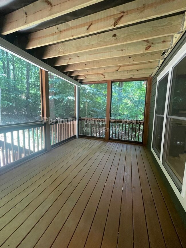 Building Photo - 4186 Nowata Dr NE