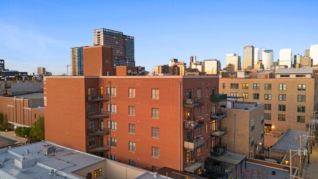 Building Photo - 1355 W Washington Blvd