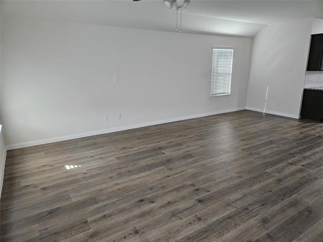 Building Photo - 903 Emerald Gate Dr