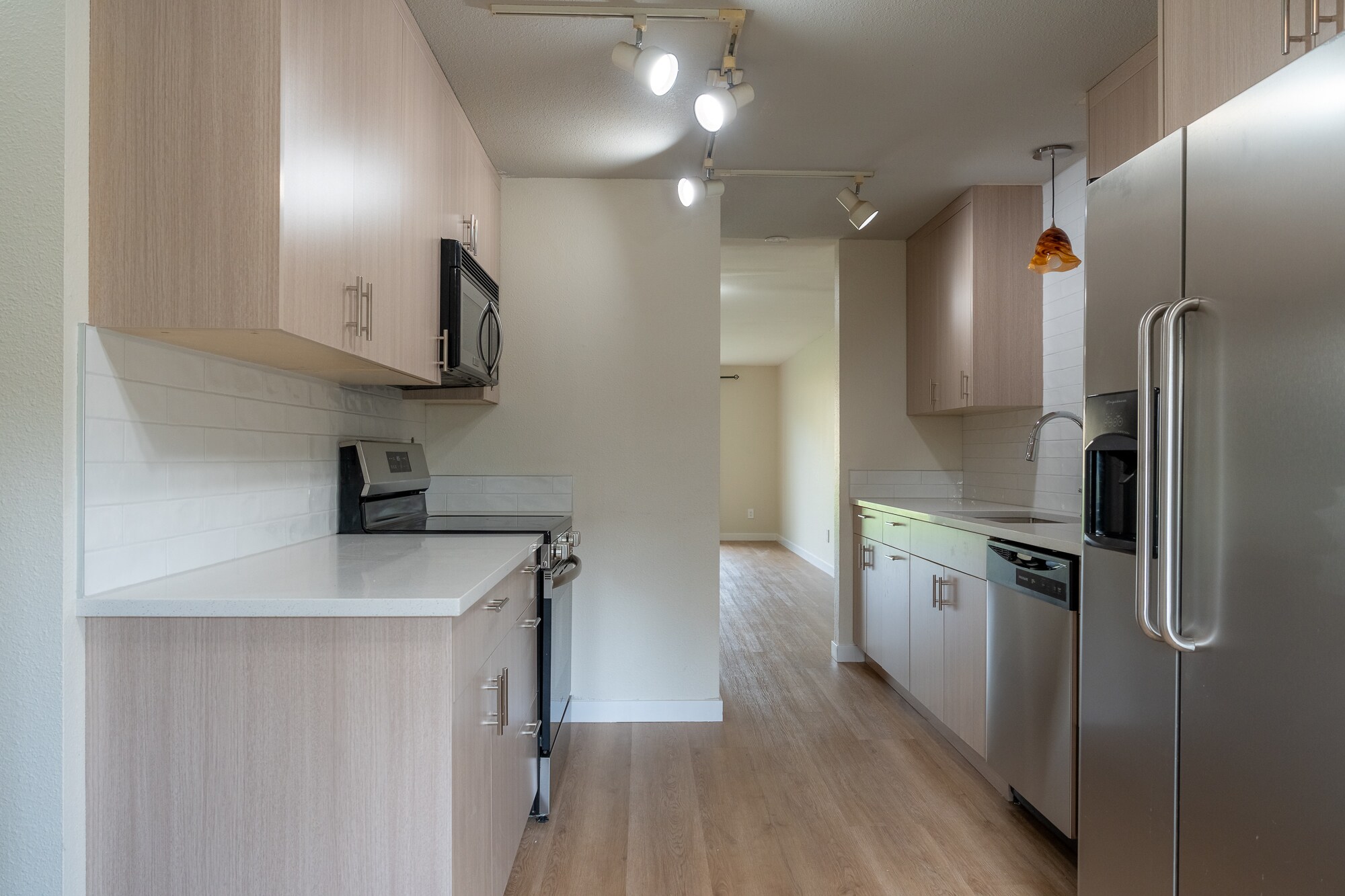 Building Photo - 21511 4th Ave W