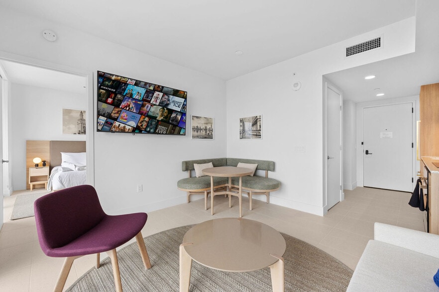 Building Photo - 159 NE 6th St