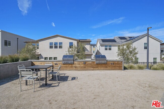 Building Photo - 27109 Vly Oak Pl
