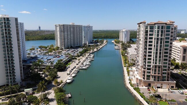 Building Photo - 18021 Biscayne Blvd