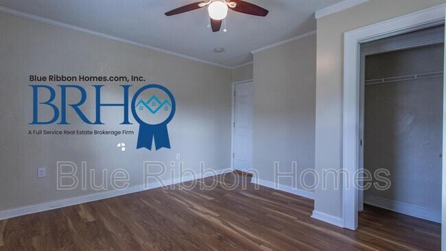 Building Photo - 605 Victory St NW