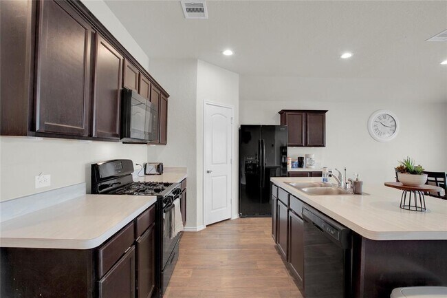 Building Photo - 5503 Creekside Ridge Trail