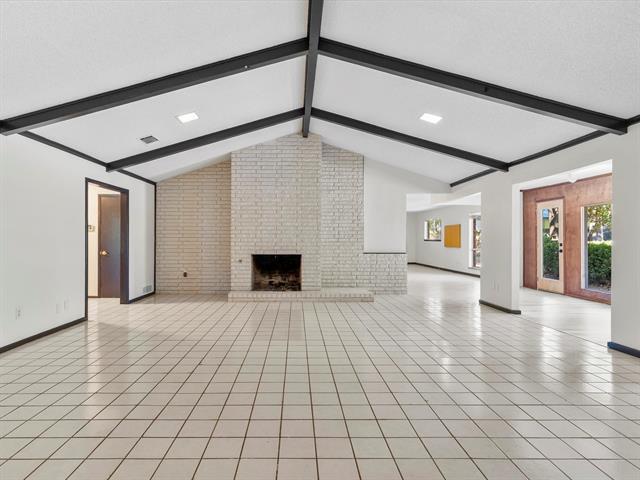 Building Photo - 1004 Overhill Dr