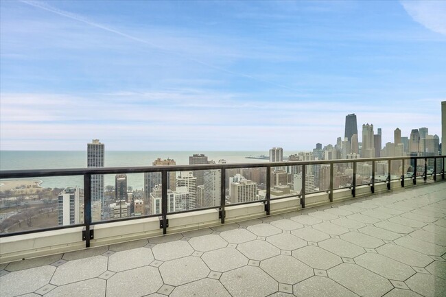 Building Photo - 1560 N Sandburg Terrace