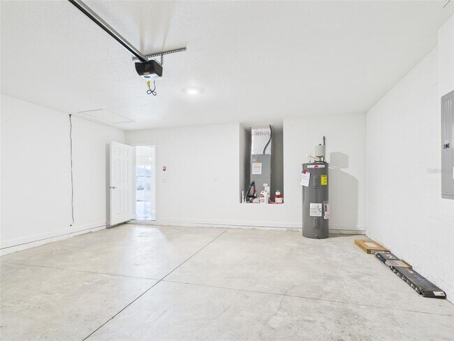 Building Photo - 12849 SW 73rd Ave Rd