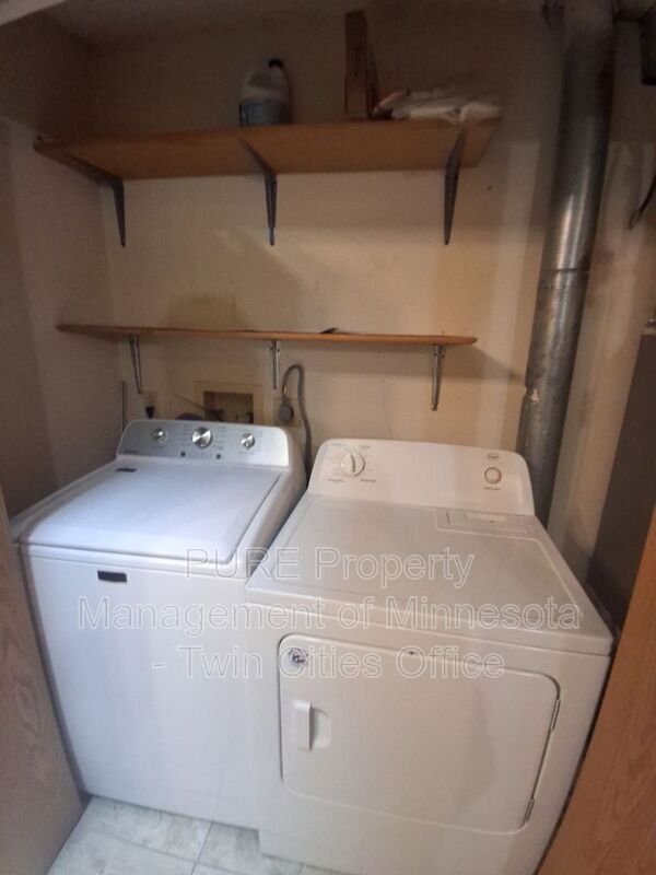 Building Photo - 3327 Arcade St S