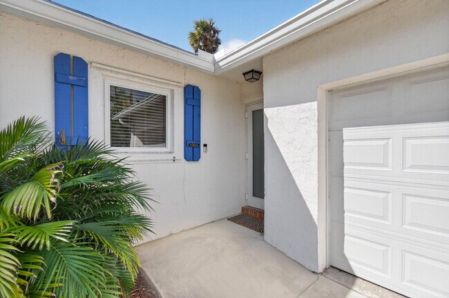 Building Photo - 802 Mallard Dr