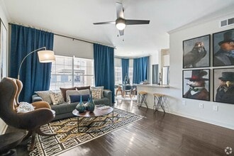 Building Photo - Step Into Stylish Comfort