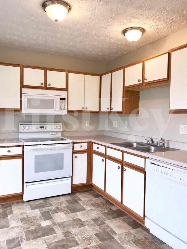 Building Photo - 12 Amelia Park Dr