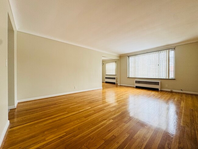 Living Room - 6101 Dryden Ave