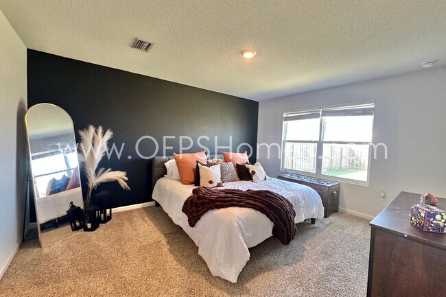 Building Photo - 4659 Honor Guard Wy
