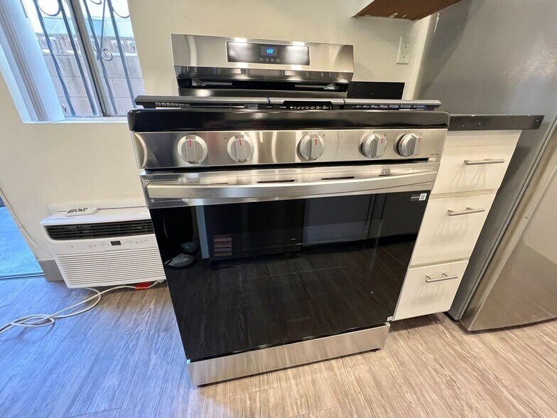 Building Photo - 3735 S Canfield Ave