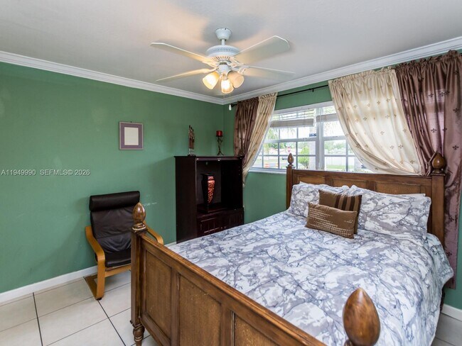 Building Photo - 5524 Garfield St