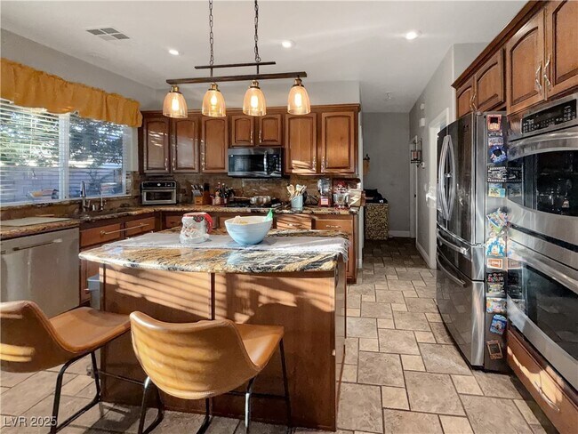 Building Photo - 211 Belle Isle Ct