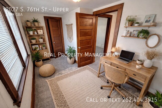 Building Photo - 2027 S 76th St
