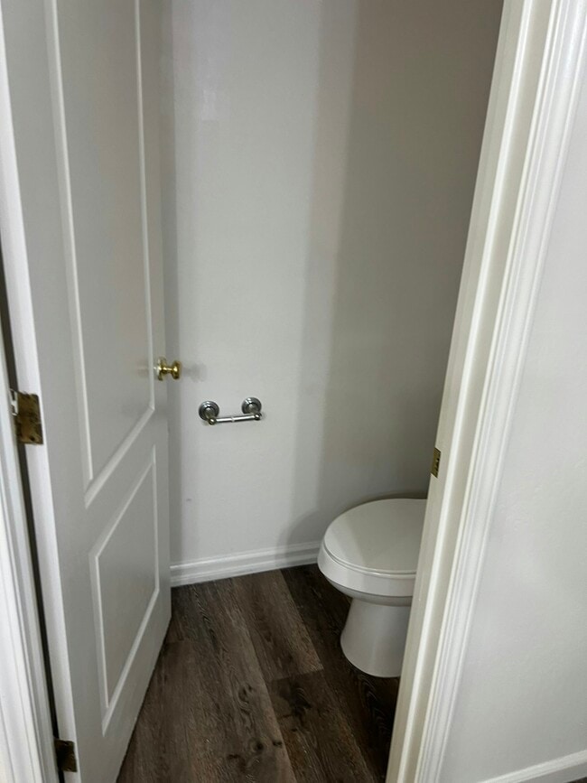 Building Photo - 437 Rian Noelle Ct