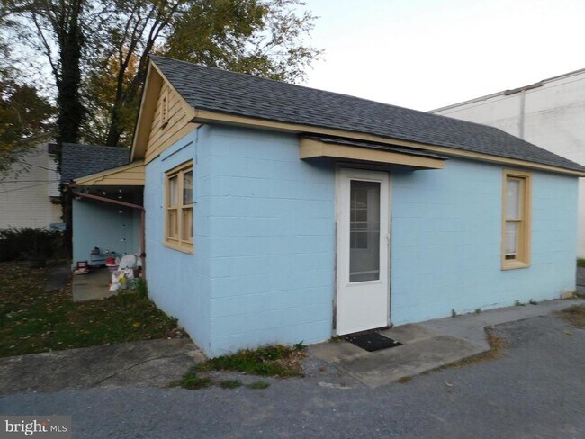 Building Photo - 536 N Loudoun St