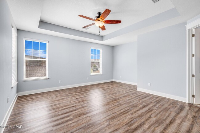 Building Photo - 3216 Veranda Ave