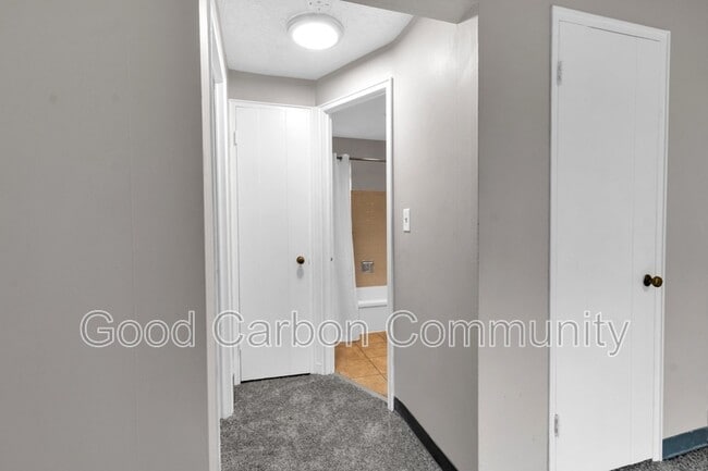 Building Photo - 315 Beattie Ave