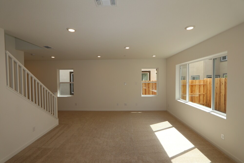 Building Photo - 3707 Red Fir Ln