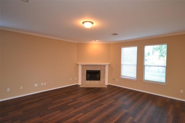 Building Photo - 400 Washington Square Dr
