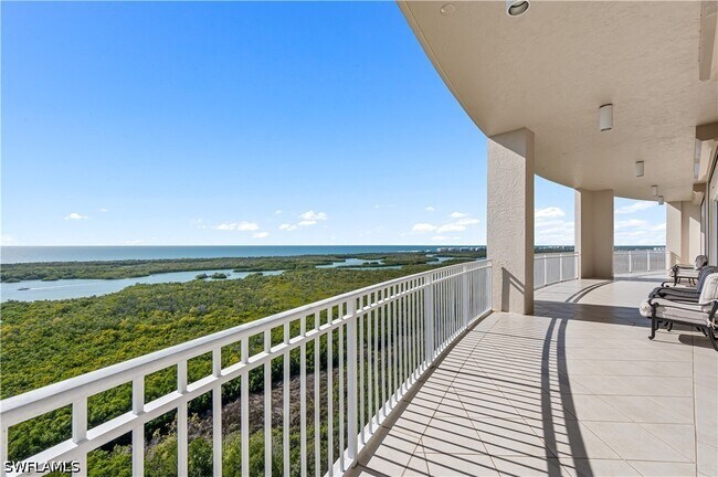 Building Photo - 900 Arbor Lake Dr