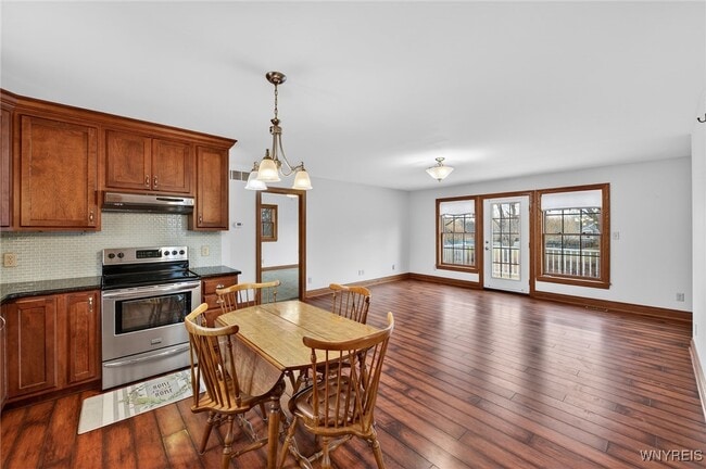 Building Photo - 3945 Lower River Rd