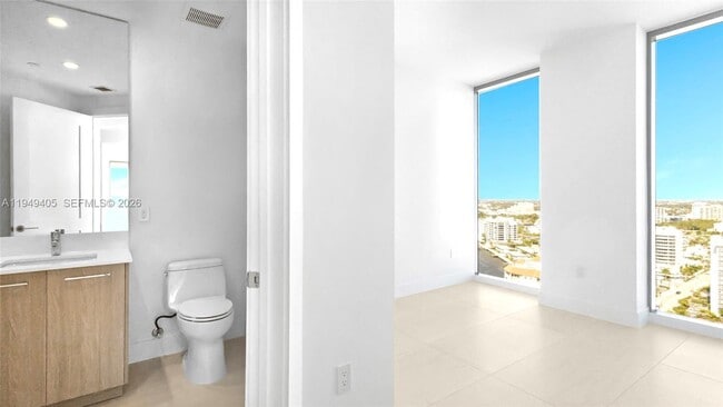 Building Photo - 153 N Seabreeze Blvd