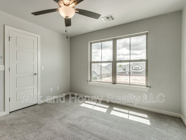 Building Photo - 14525 Rochefort Ln