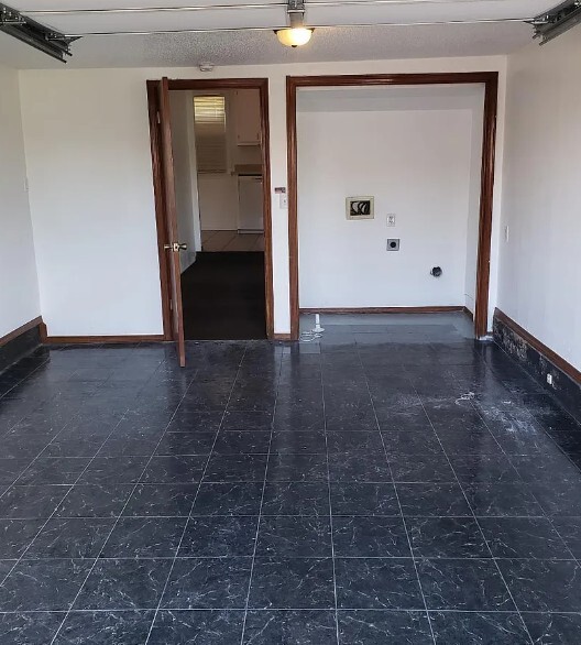 Building Photo - 2638 SW 60th St