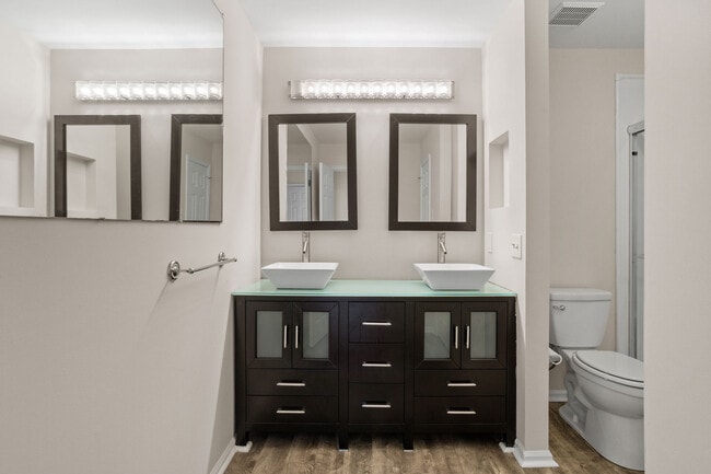 Building Photo - 101 Stoneham Dr