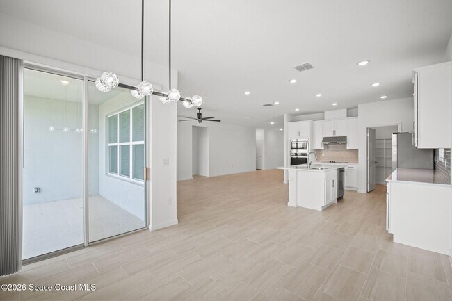 Building Photo - 2274 Middlebury Drive