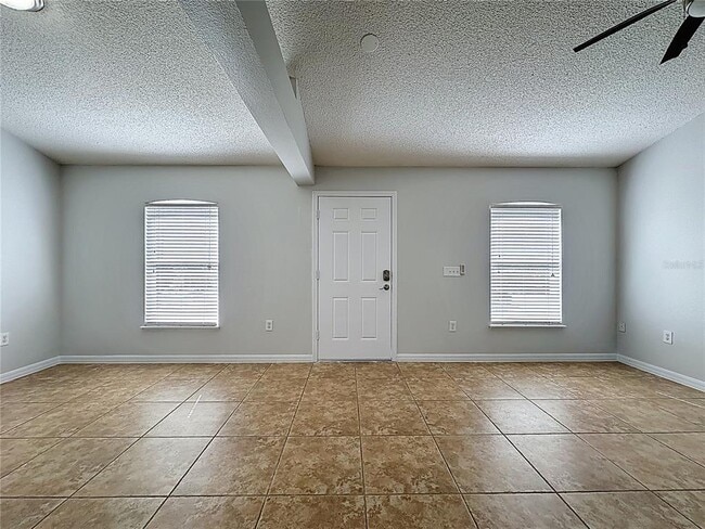 Building Photo - 413 Mulberry Ct