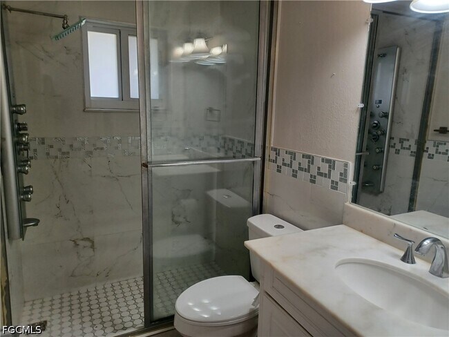 Building Photo - 4808 Lucaya Dr